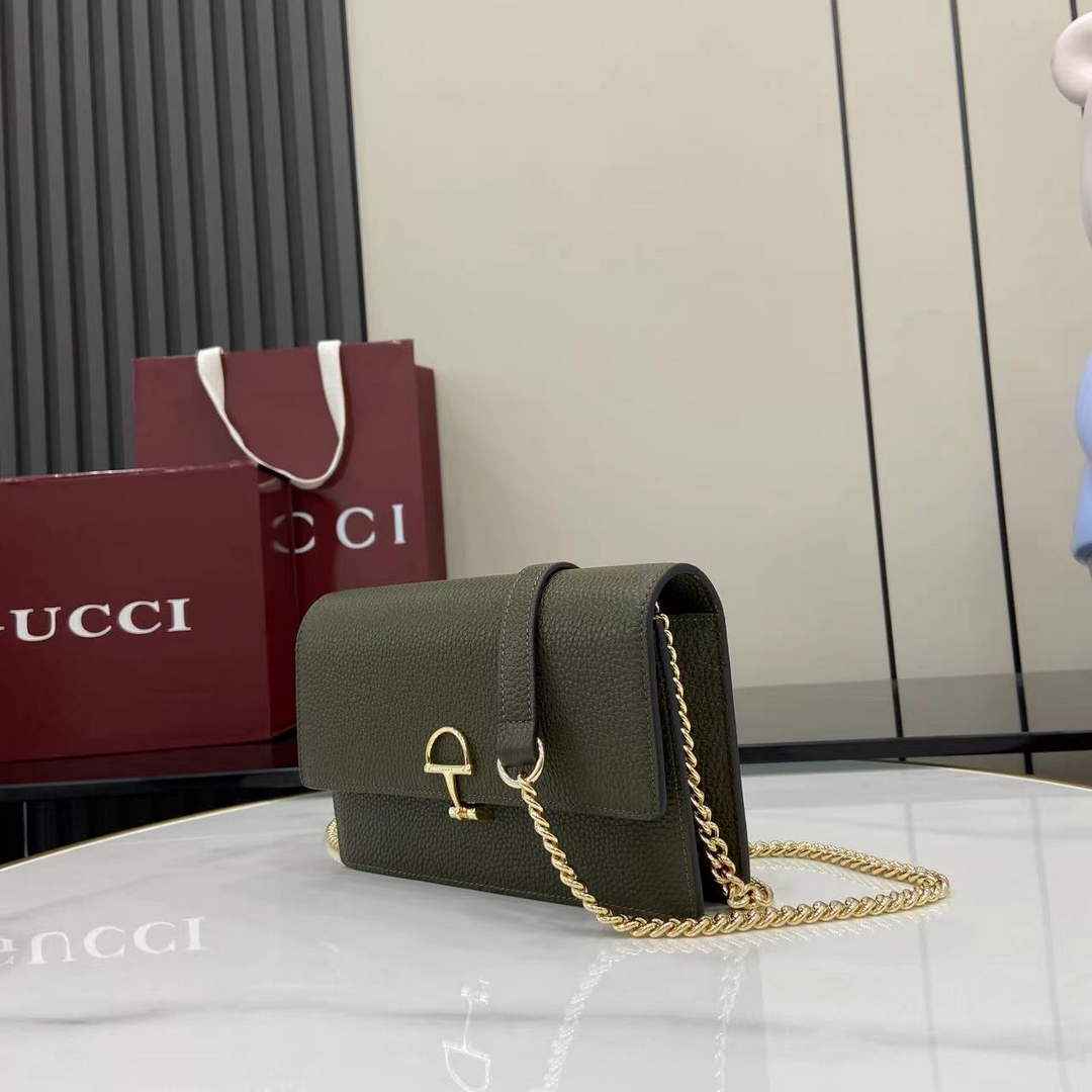 Gucci Dionysus wallet on chain ‎837373 in green leather