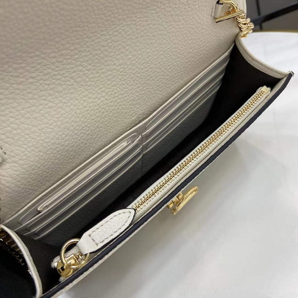 Gucci Dionysus wallet on chain ‎837373 in beige leather