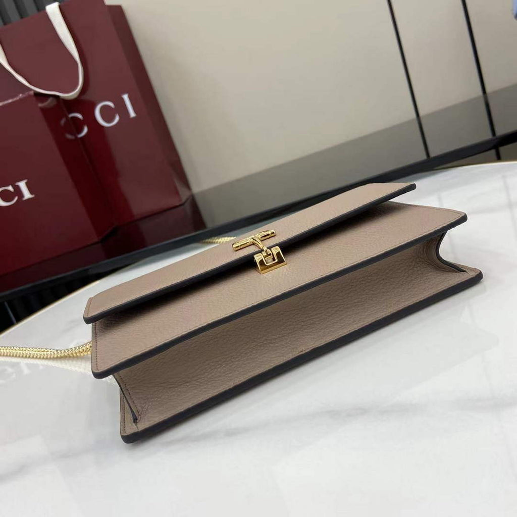 Gucci Dionysus wallet on chain ‎837373 in light pink leather