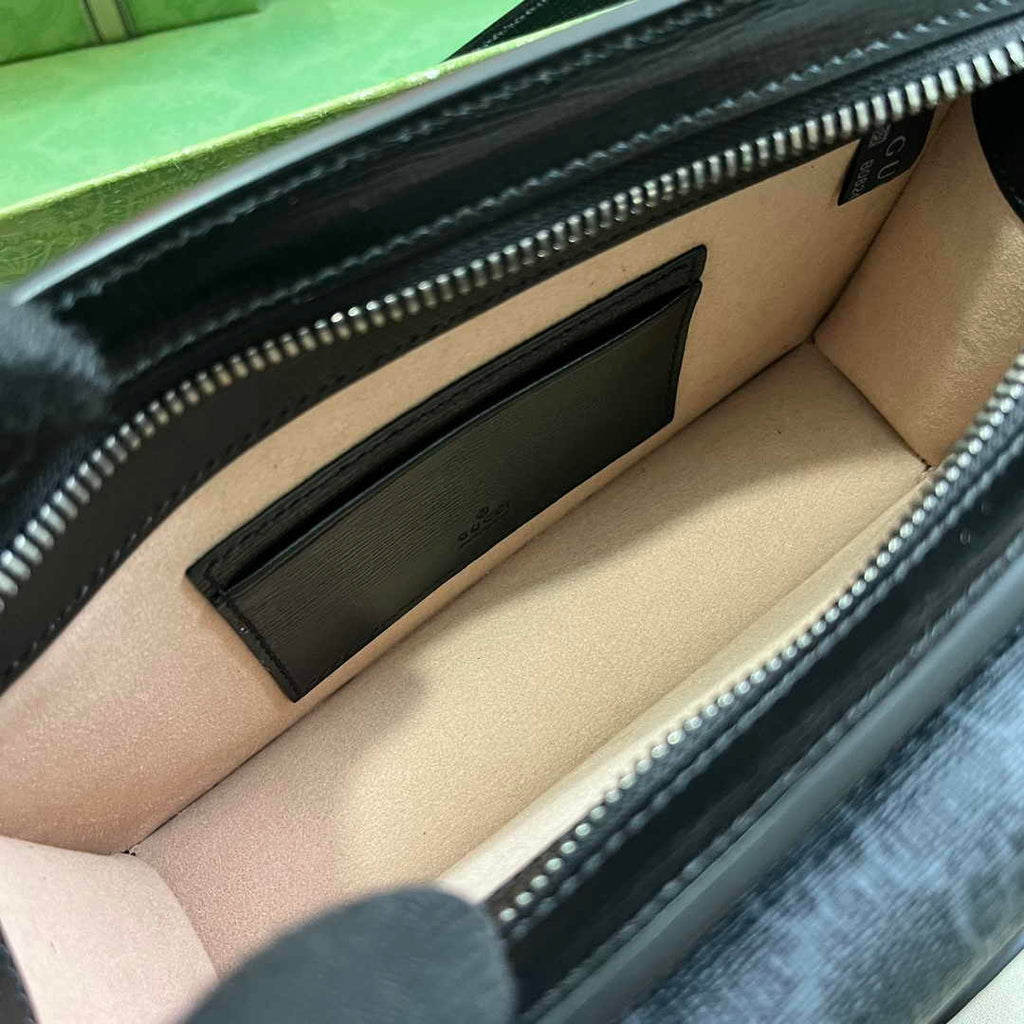 Gucci GG belt bag 746300 with Interlocking G in black Supreme