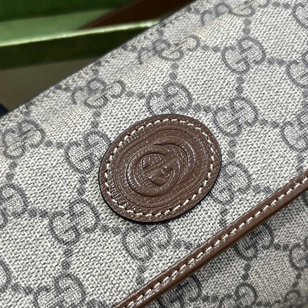 Gucci GG belt bag 746300 with Interlocking G in brown Supreme