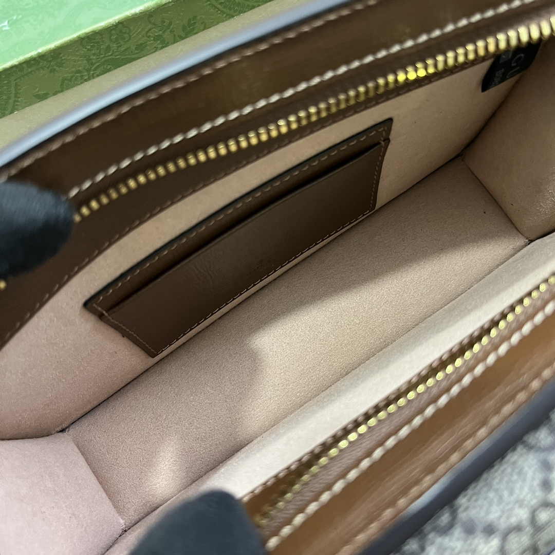 Gucci GG belt bag 746300 with Interlocking G in brown Supreme