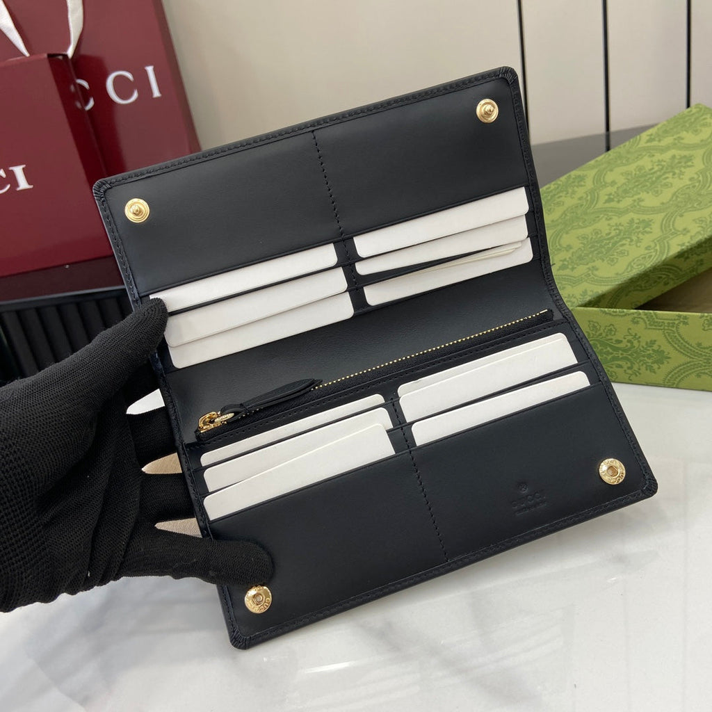 Gucci GG Emblem continental wallet 821802 black leather