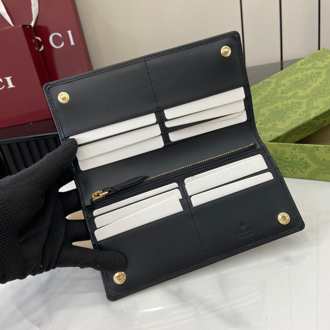 Gucci GG Emblem continental wallet 821802 black leather