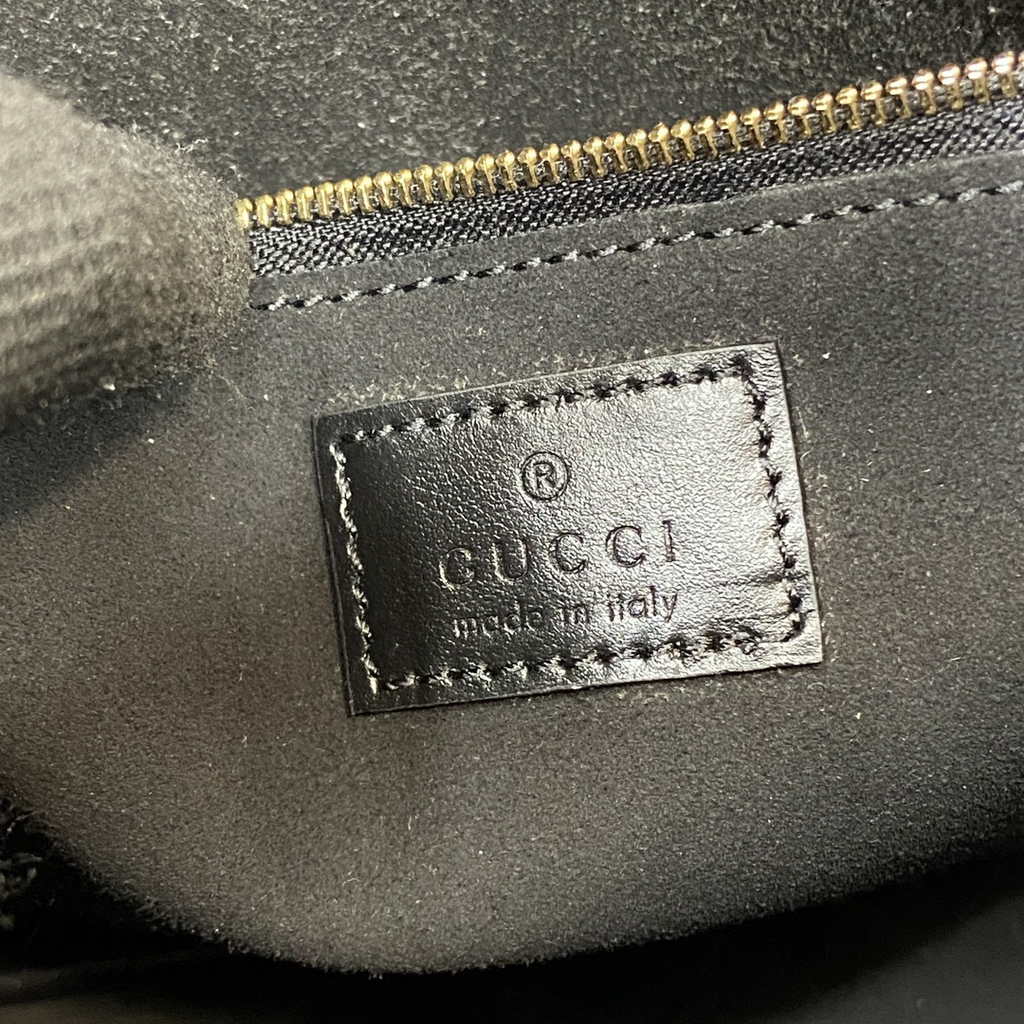 Gucci GG Emblem large shoulder bag ‎815217 in black leather