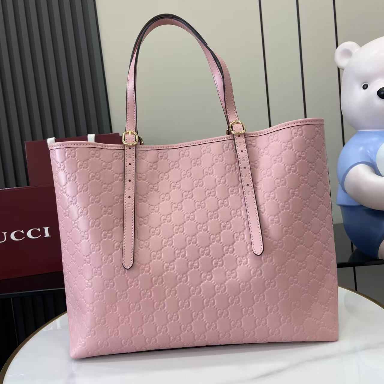 Gucci GG Emblem large tote bag 847455 in Pink GG leather