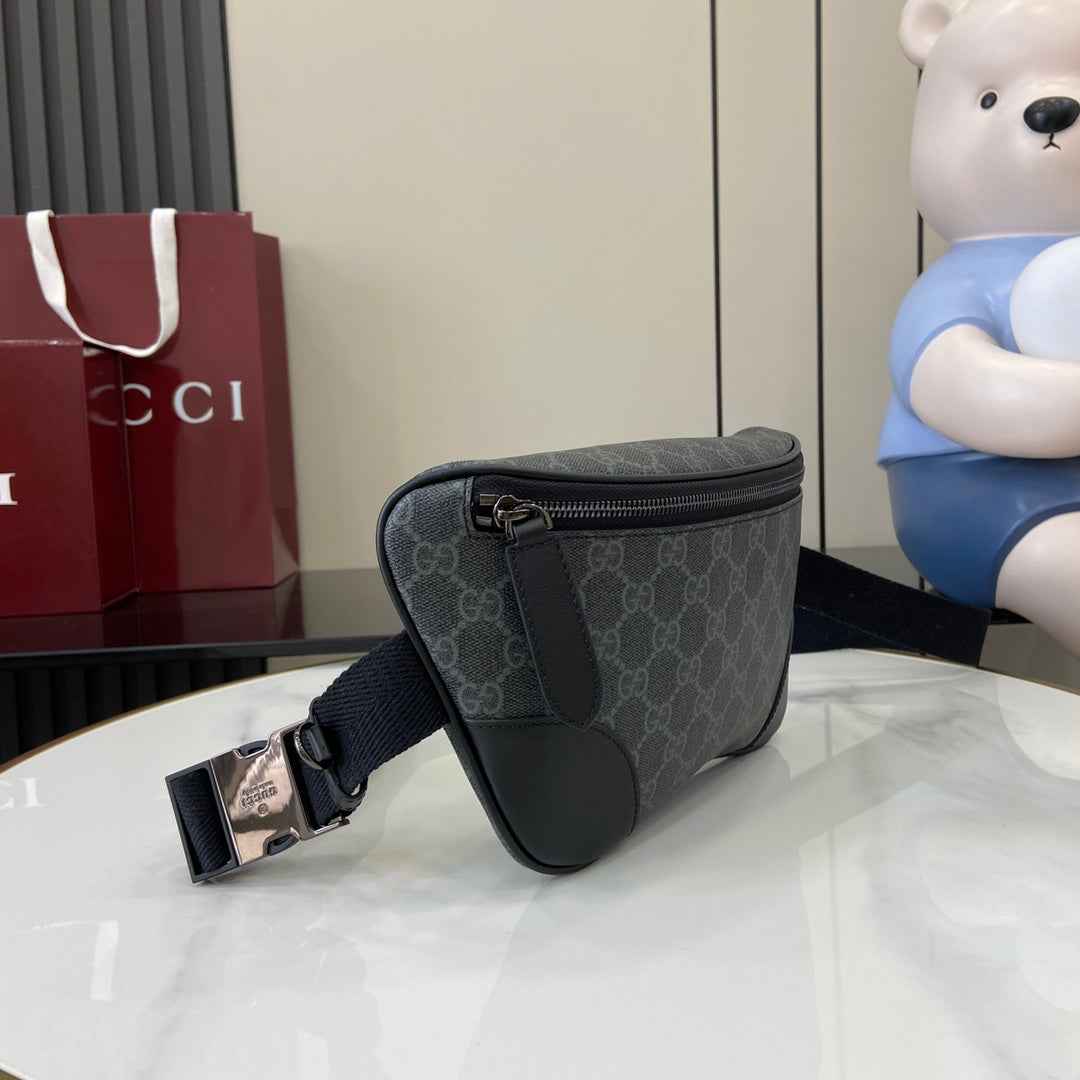 Gucci GG Emblem medium belt bag 821162 in black fabric