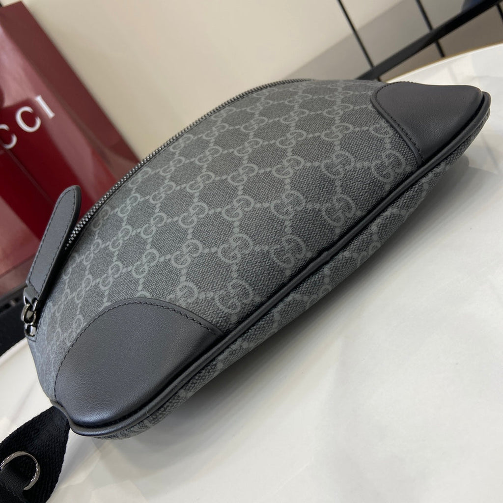 Gucci GG Emblem medium belt bag 821162 in black fabric