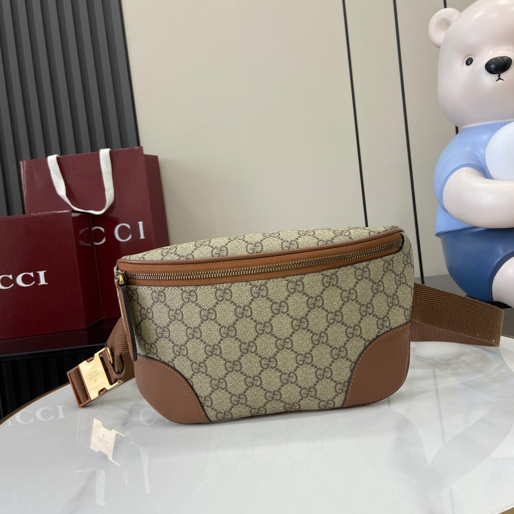 Gucci GG Emblem medium belt bag 821162 in beige fabric