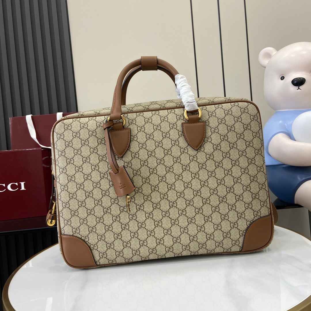 Gucci GG Emblem medium briefcase 821149  in beige fabric