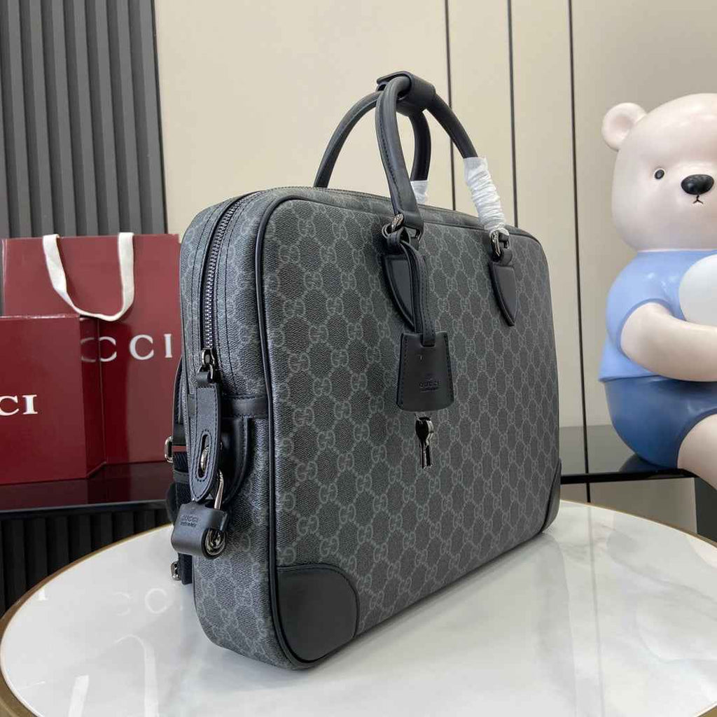 Gucci GG Emblem medium briefcase 821149  in black fabric