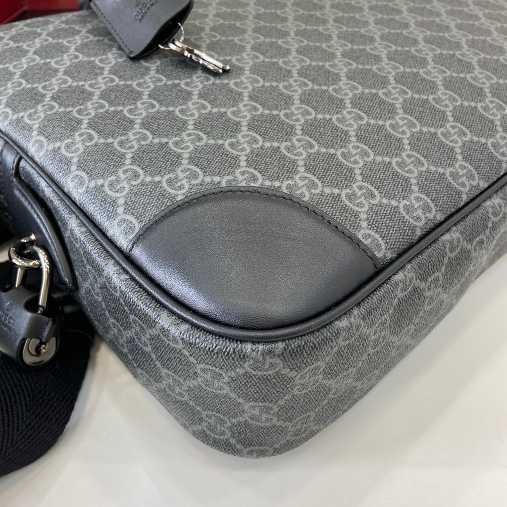 Gucci GG Emblem medium briefcase 821149  in black fabric