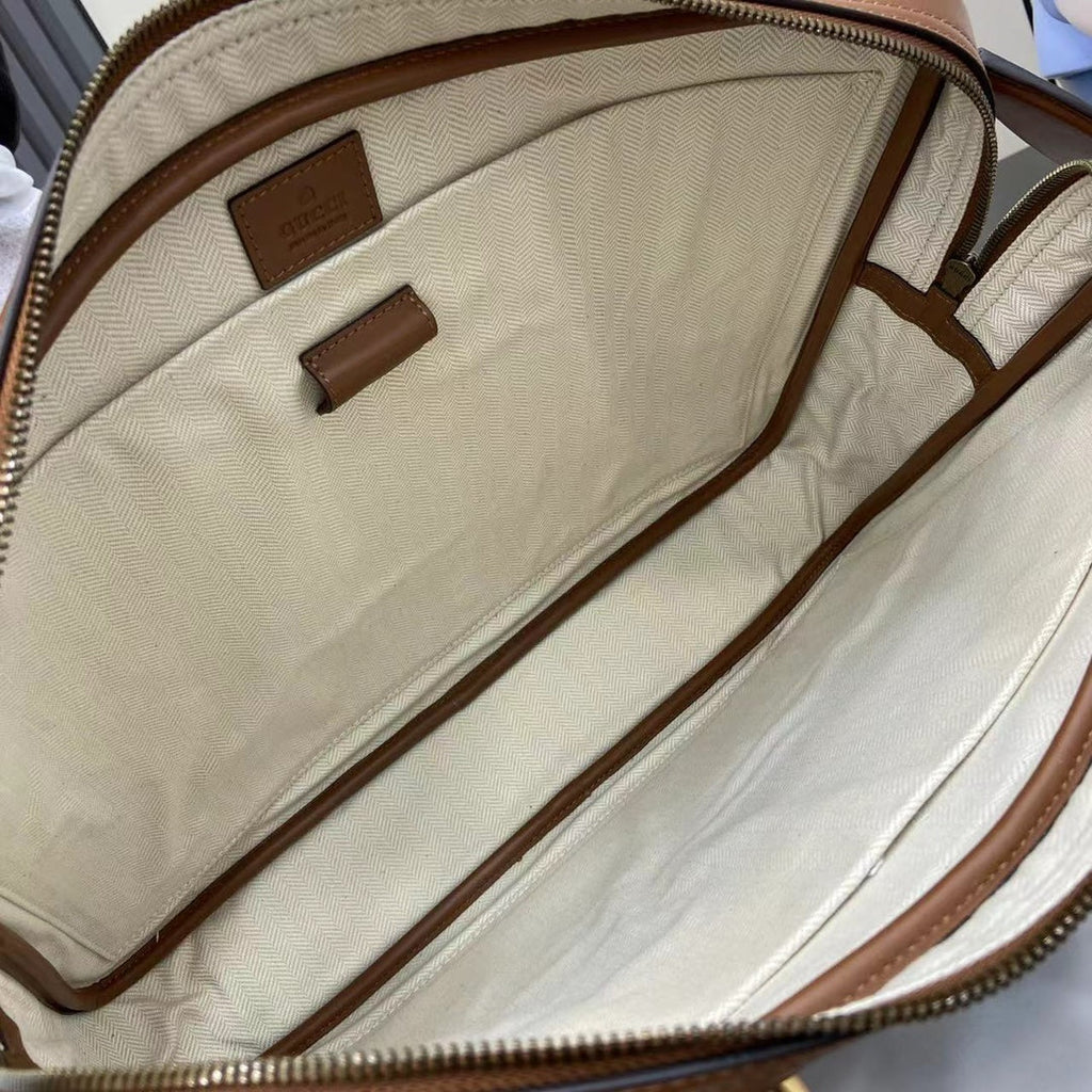 Gucci GG Emblem medium briefcase 821149  in black leather