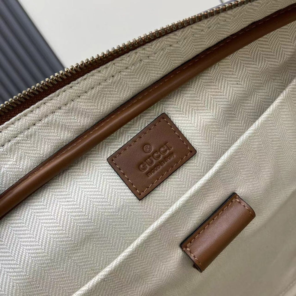 Gucci GG Emblem medium briefcase 821149  in black leather