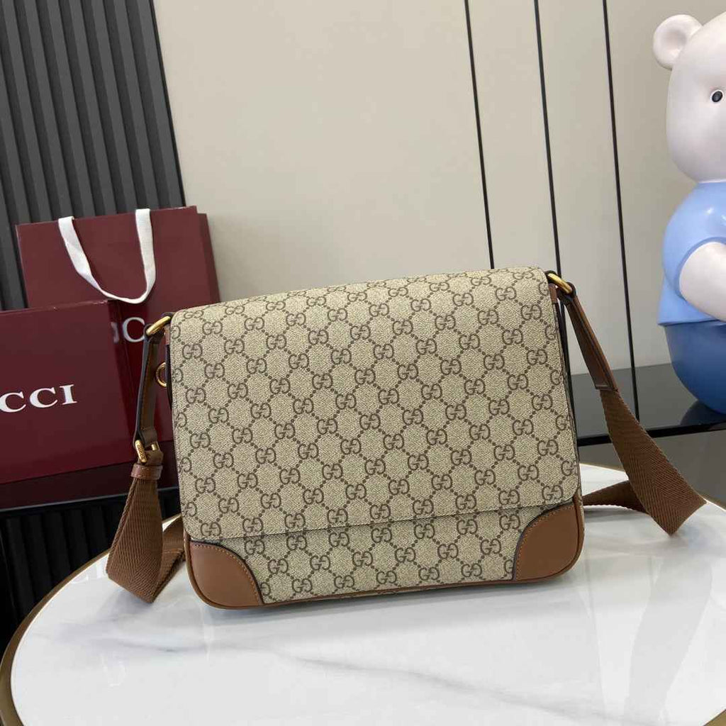 Gucci GG Emblem medium crossbody bag, ‎821154  in brown fabric