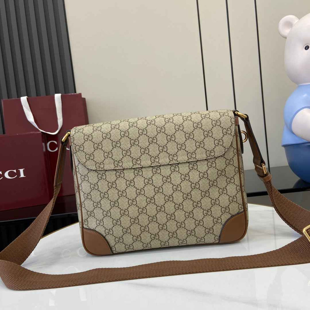 Gucci GG Emblem medium crossbody bag, ‎821154  in brown fabric