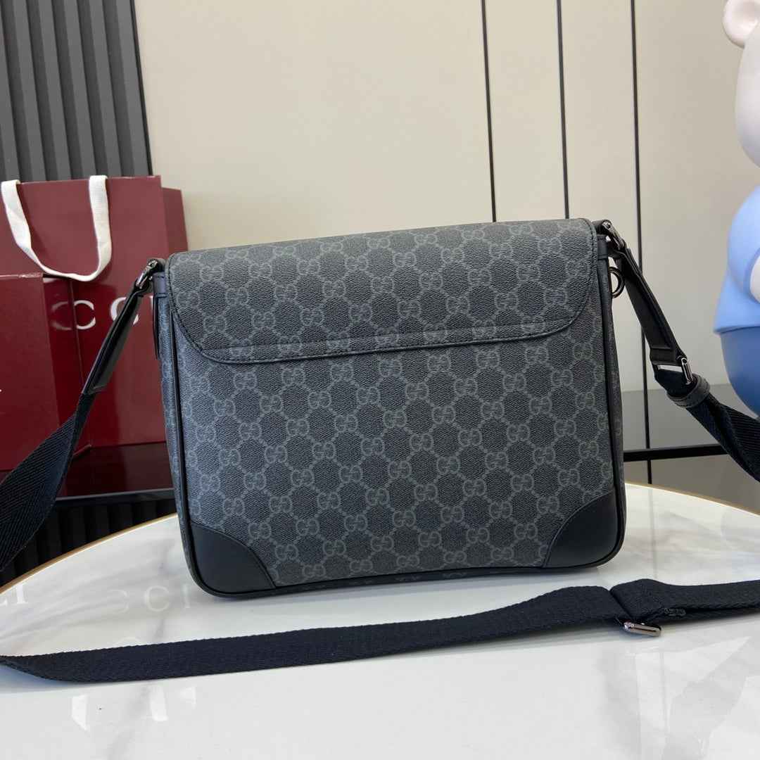 Gucci GG Emblem medium crossbody bag, ‎821154  in black fabric
