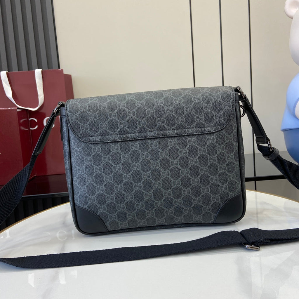 Gucci GG Emblem medium crossbody bag, ‎821154  in black fabric