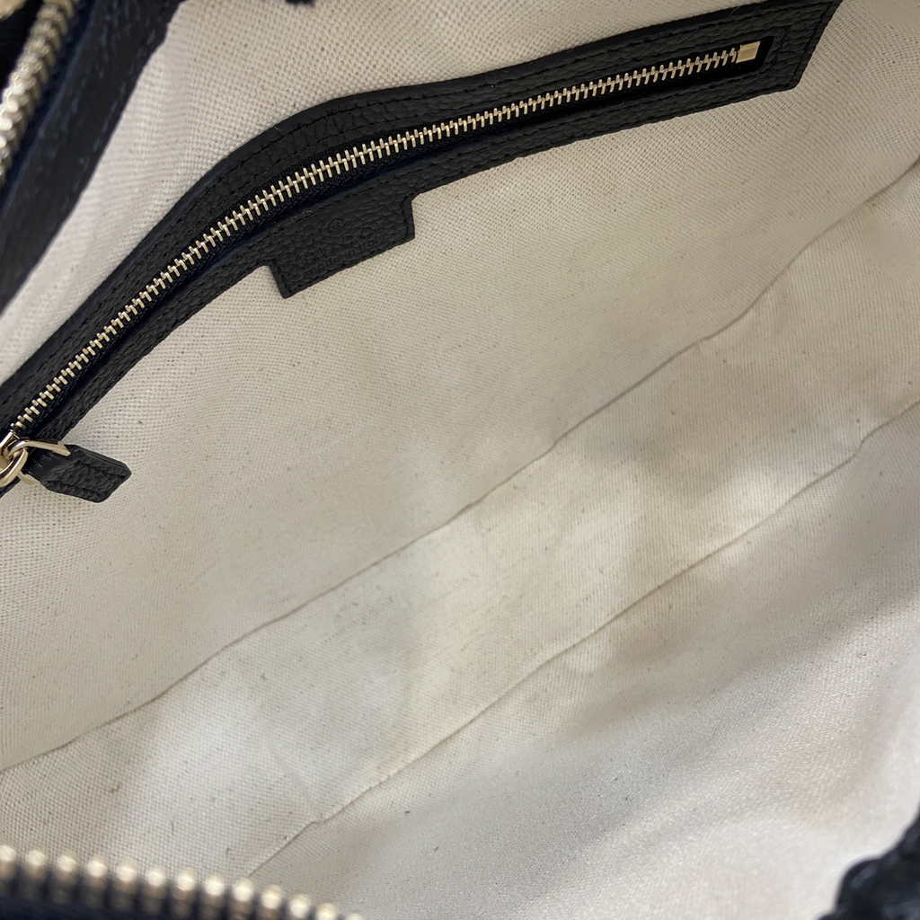 Gucci GG Emblem medium shoulder bag 820453 in black GG leather