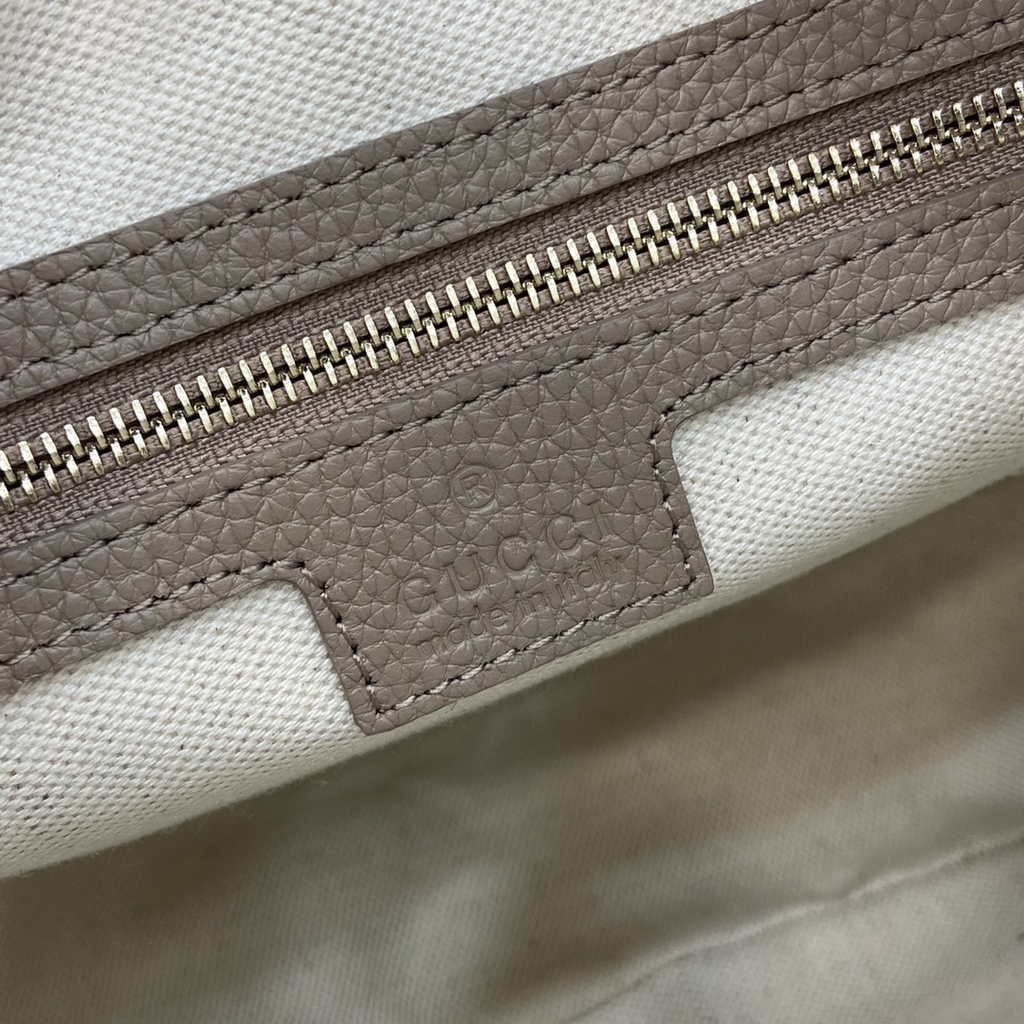 Gucci GG Emblem medium shoulder bag 820453 in taupe GG leather