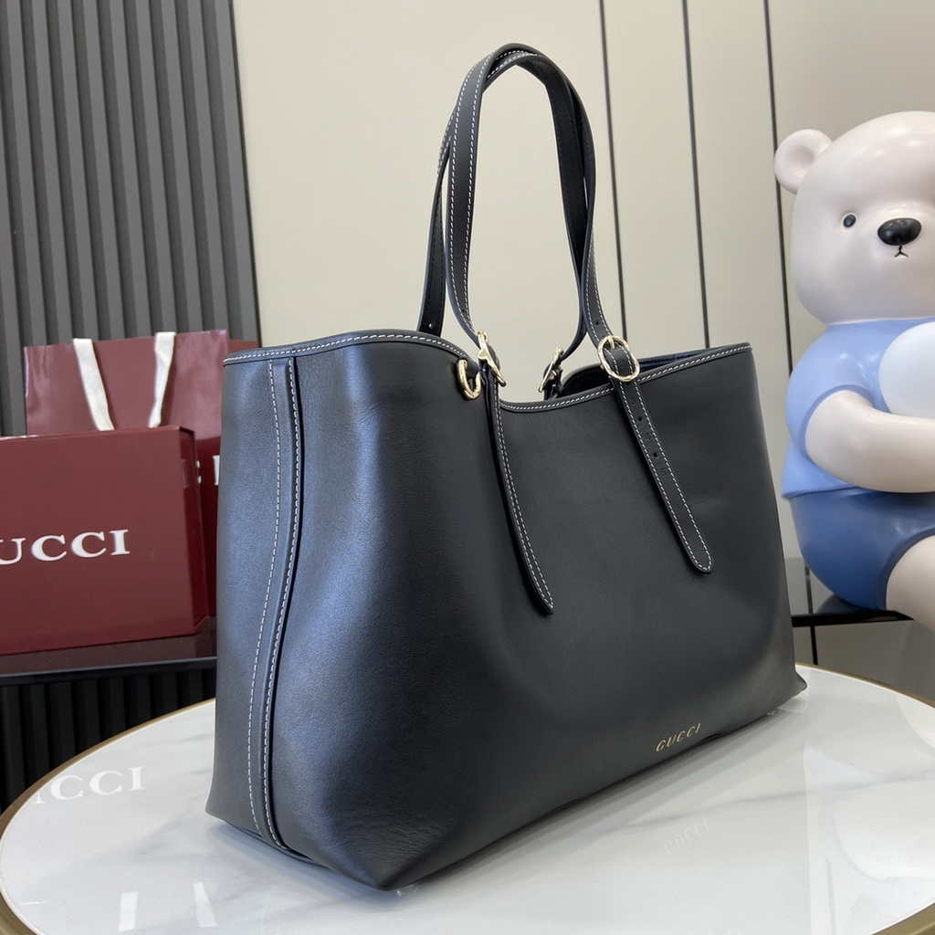 Gucci GG Emblem large tote bag 815213 in black leather