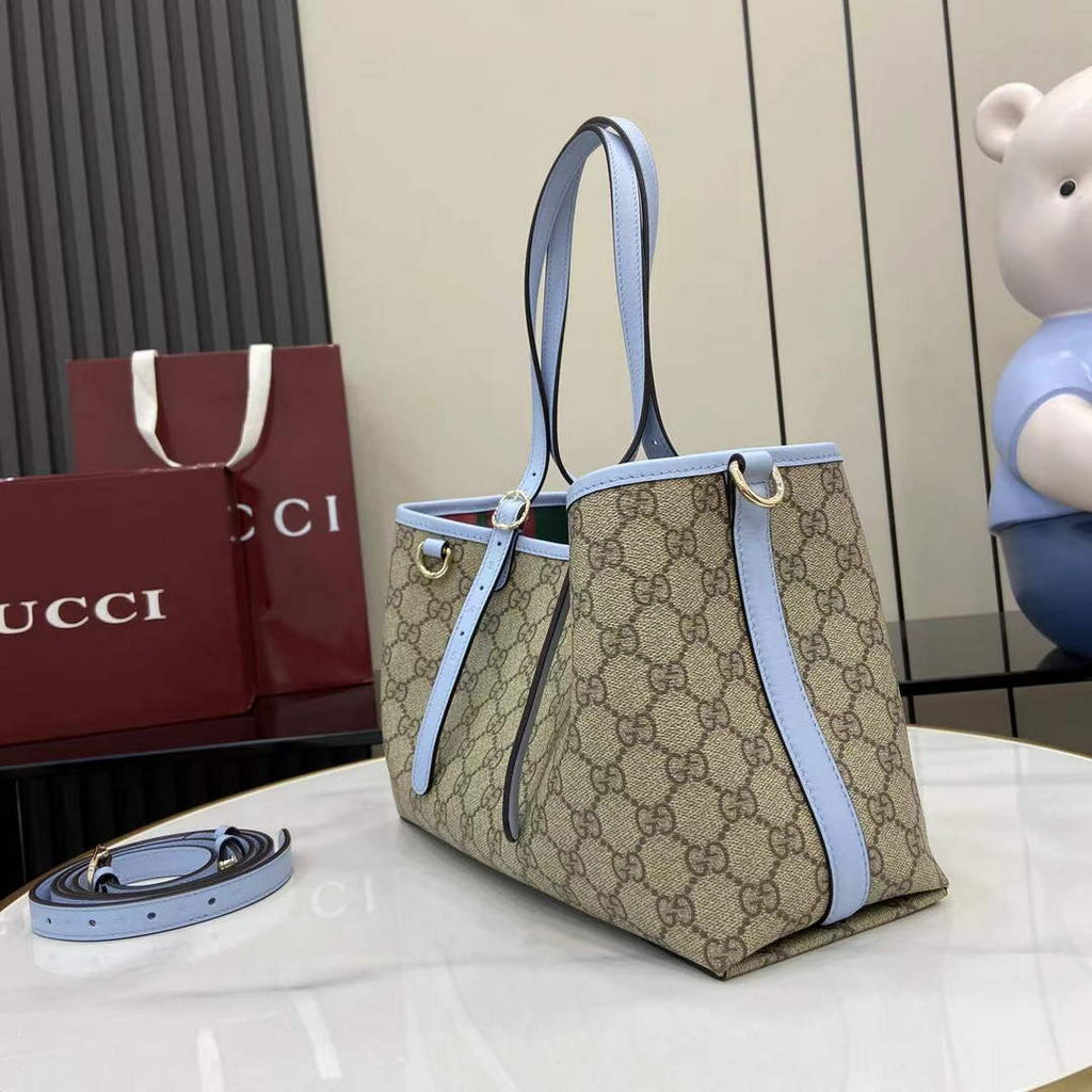 Gucci GG Emblem medium tote bag 815214 in blue fabric