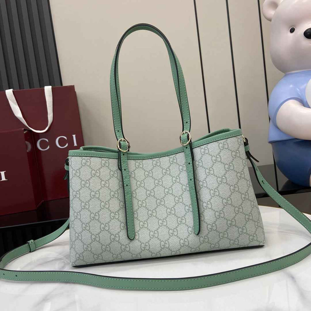 Gucci GG Emblem medium tote bag 815214 in green fabric