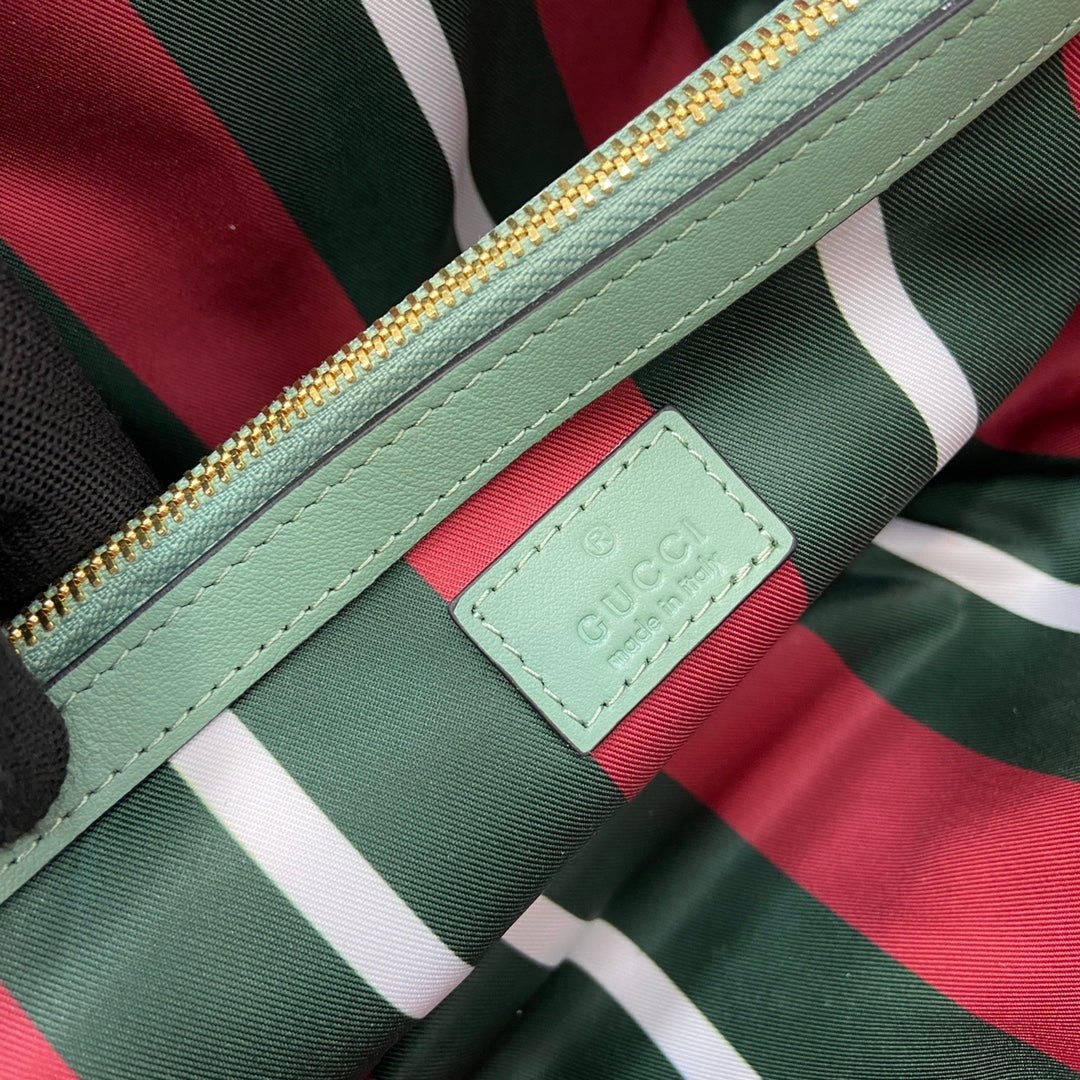 Gucci GG Emblem medium tote bag 815214 in green fabric