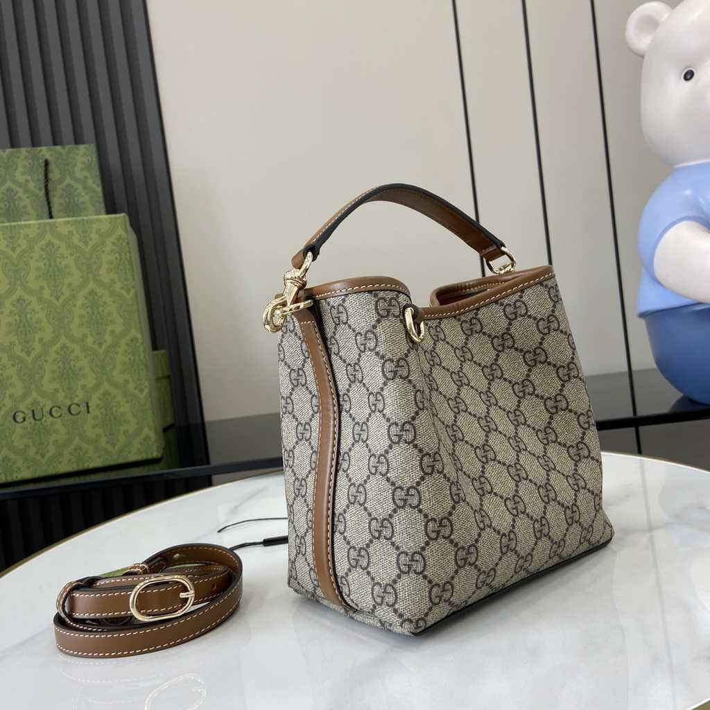 Gucci GG Emblem small bucket bag 815118 in beige and dark brown fabric