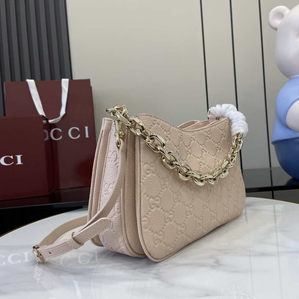Gucci GG Emblem mini shoulder bag 815263 in light pink GG leather