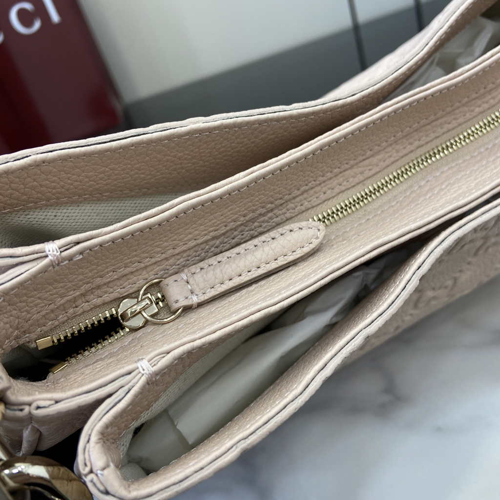 Gucci GG Emblem mini shoulder bag 815263 in light pink GG leather