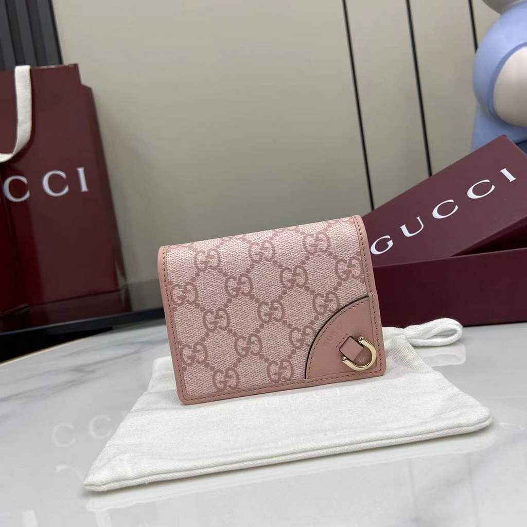 Gucci GG Emblem mini wallet, 820692 in pink leather