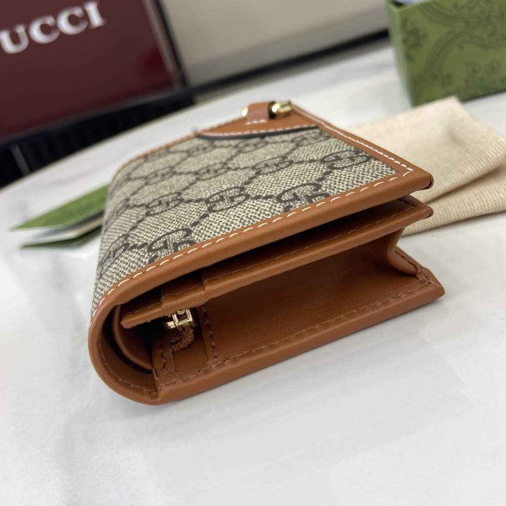 Gucci GG Emblem mini wallet, 820692 in beige and brown leather