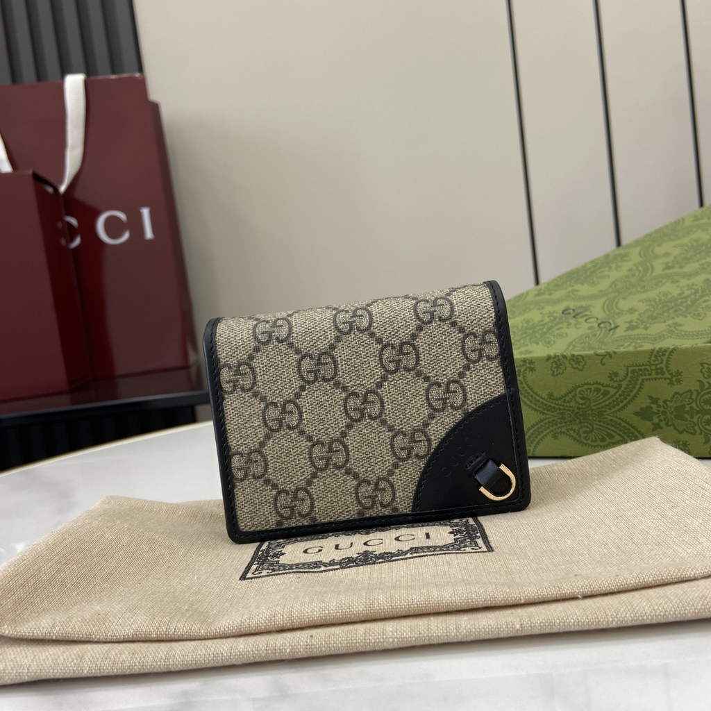 Gucci GG Emblem mini wallet, 820692 in beige and black leather