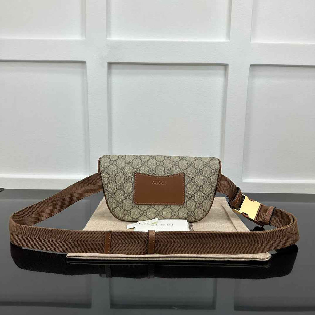Gucci GG Emblem small belt bag, 821165 in beige fabric