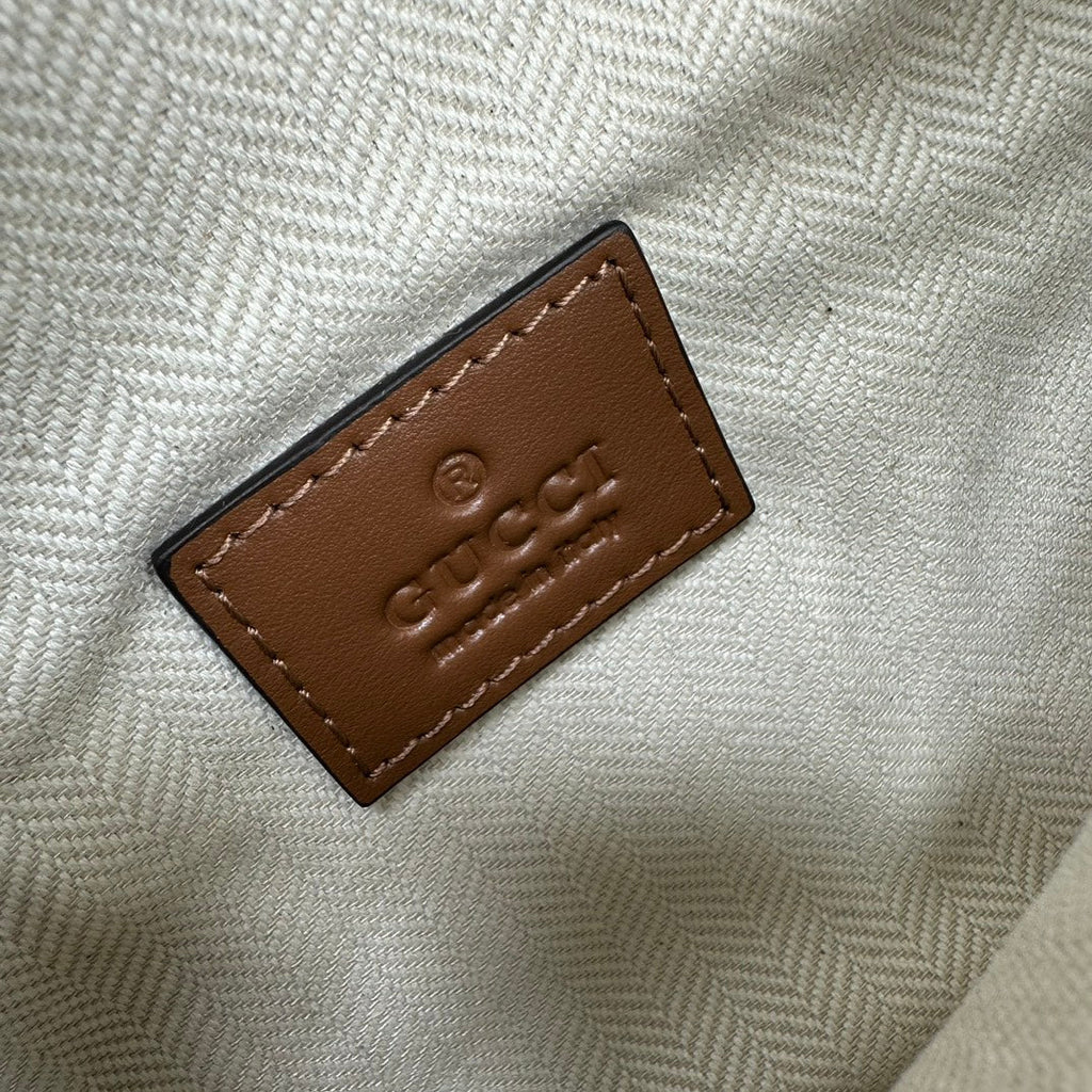 Gucci GG Emblem small belt bag, 821165 in beige fabric