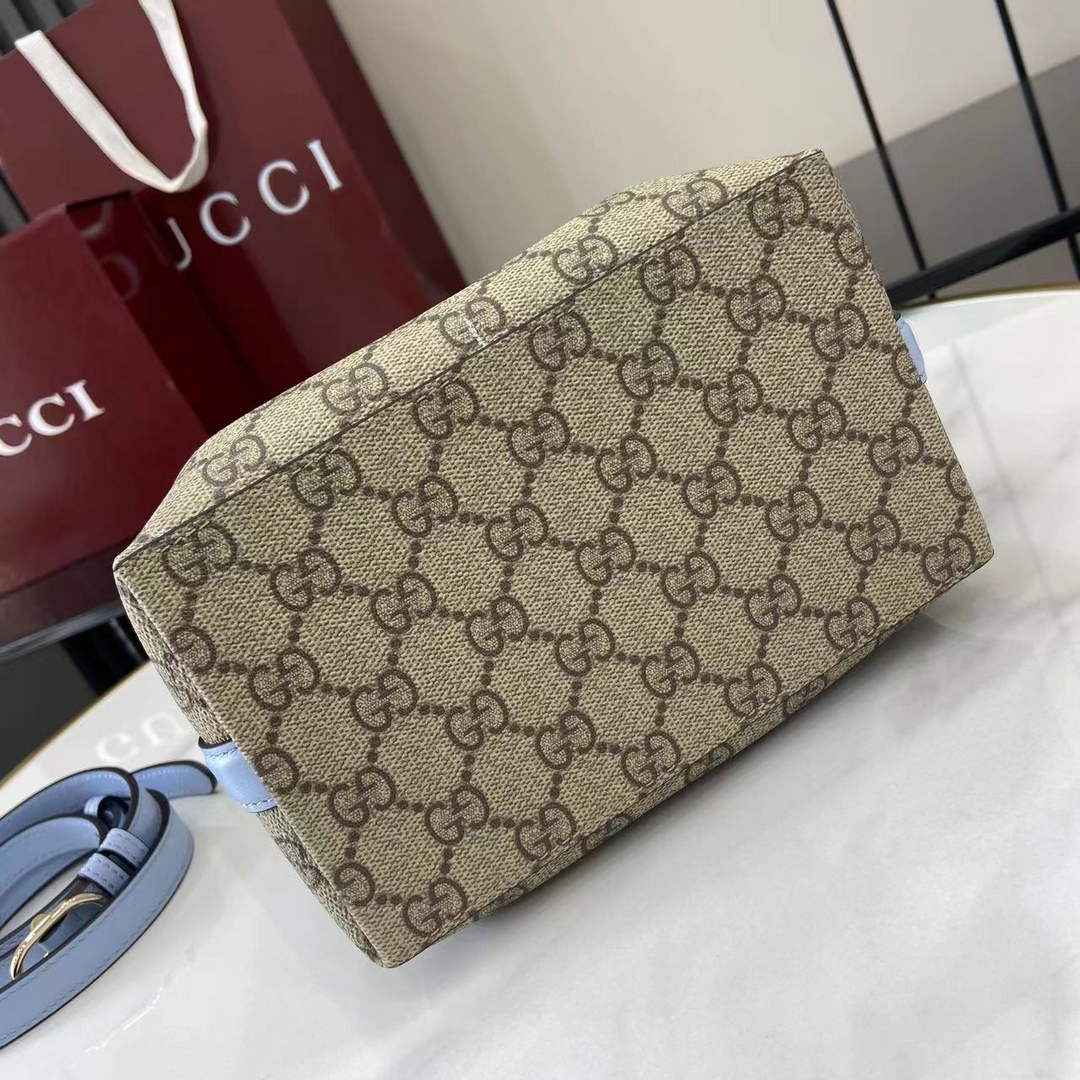 Gucci GG Emblem small bucket bag 815118 in blue fabric
