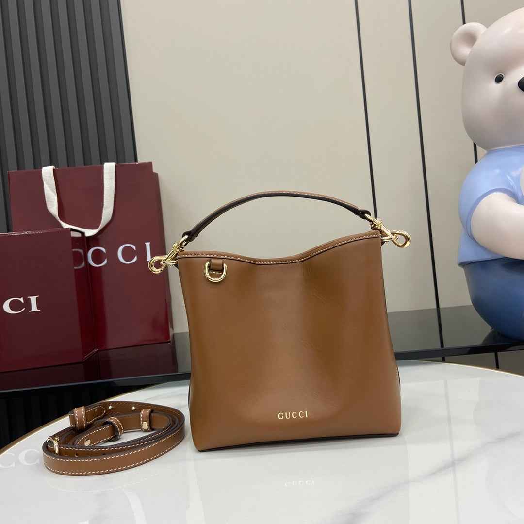 Gucci GG Emblem small bucket bag 815118 in brown leather