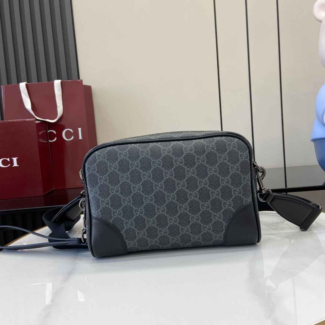 Gucci GG Emblem small crossbody bag, 821155 in black fabric