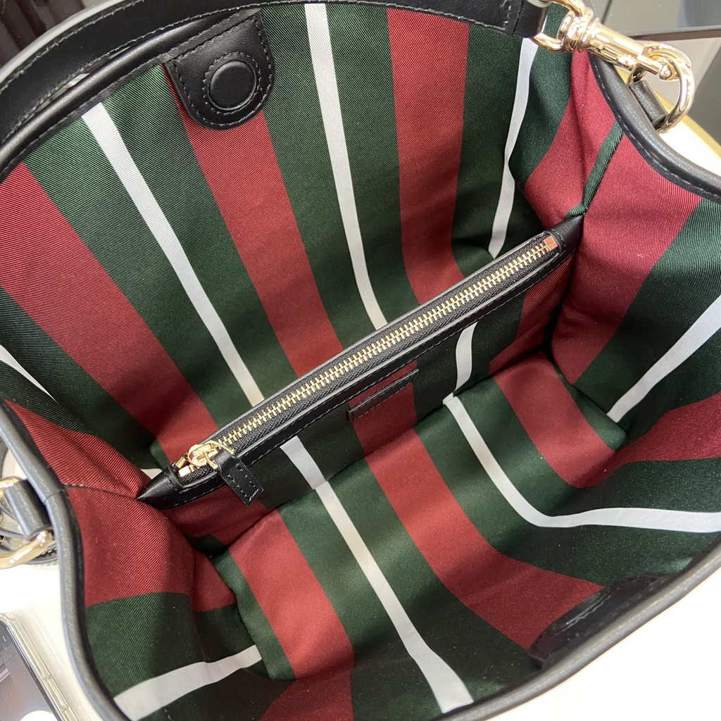 Gucci GG Emblem medium bucket bag ‎815103 in black fabric