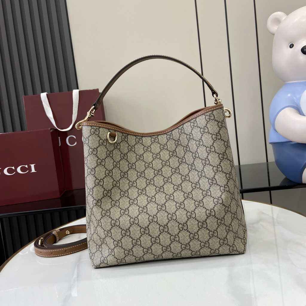 Gucci GG Emblem medium bucket bag ‎815103 in brown fabric