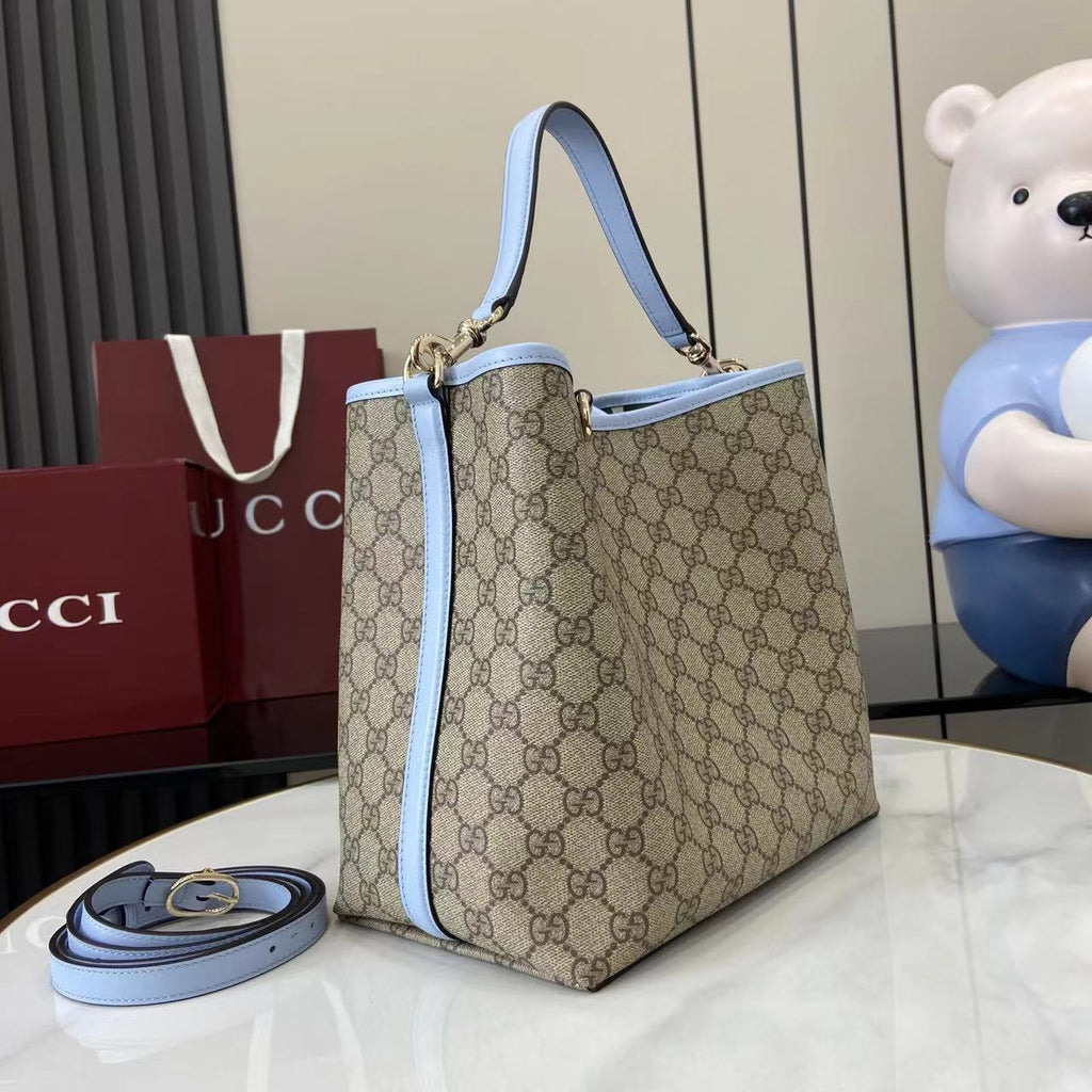Gucci GG Emblem medium bucket bag ‎815103 in blue fabric