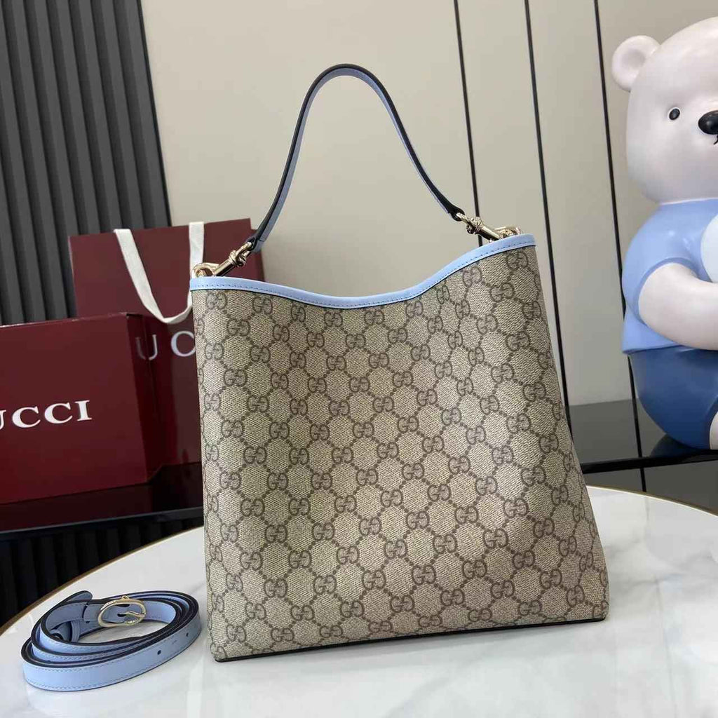 Gucci GG Emblem medium bucket bag ‎815103 in blue fabric