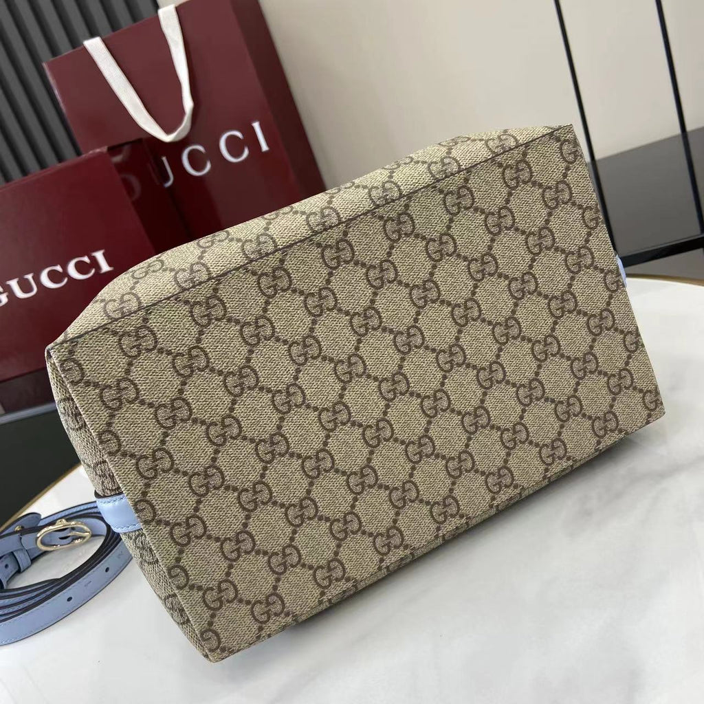 Gucci GG Emblem medium bucket bag ‎815103 in blue fabric