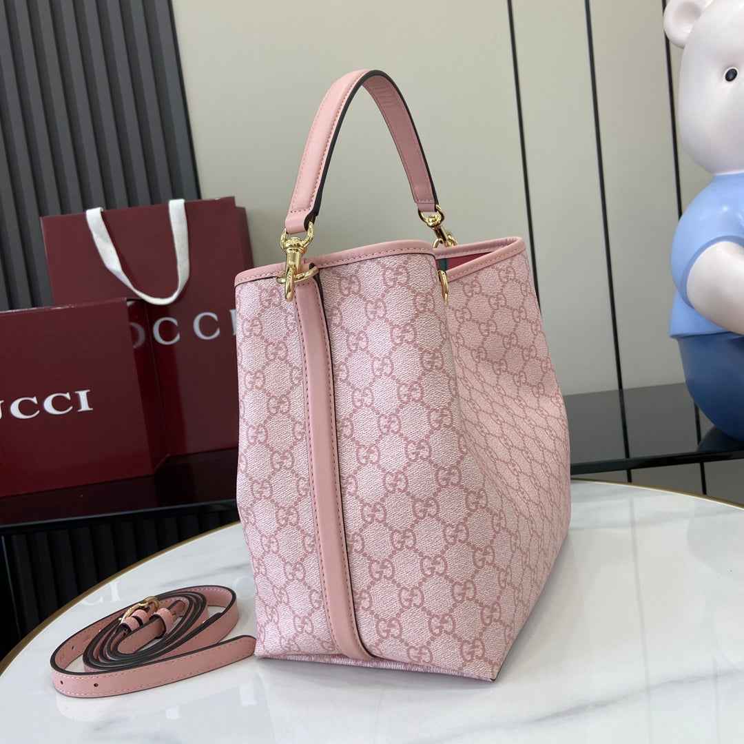 Gucci GG Emblem medium bucket bag ‎815103 in pink fabric