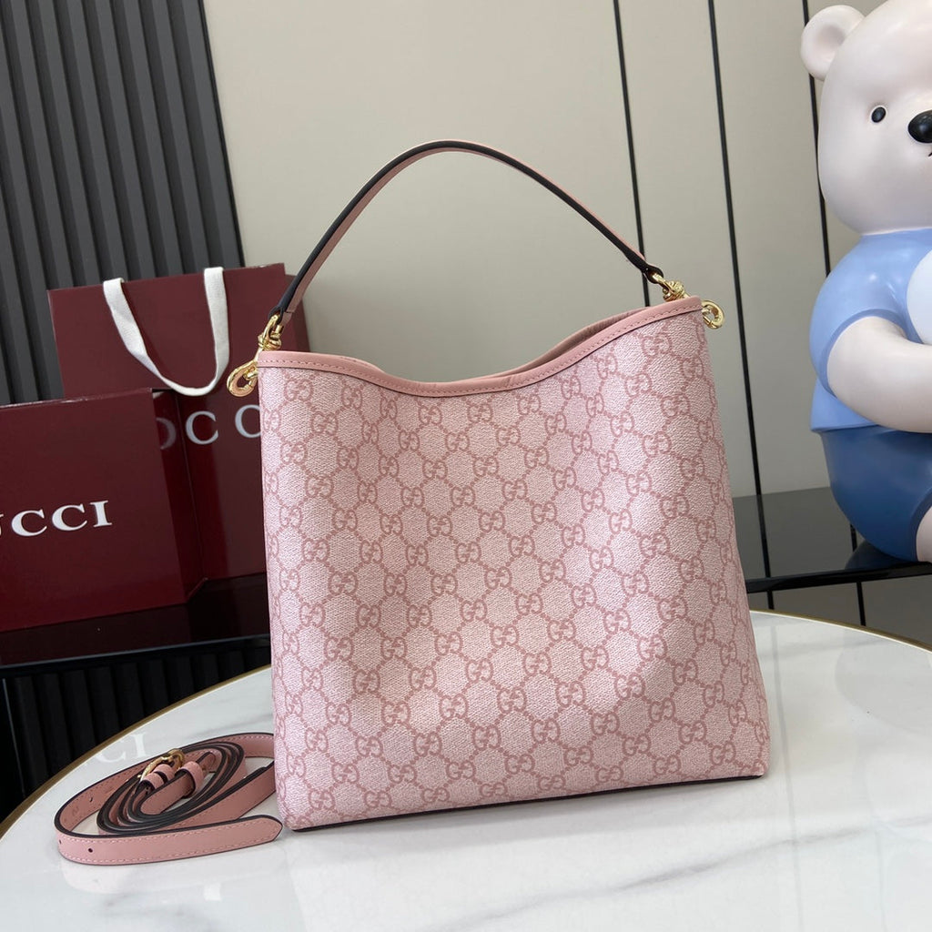 Gucci GG Emblem medium bucket bag ‎815103 in pink fabric