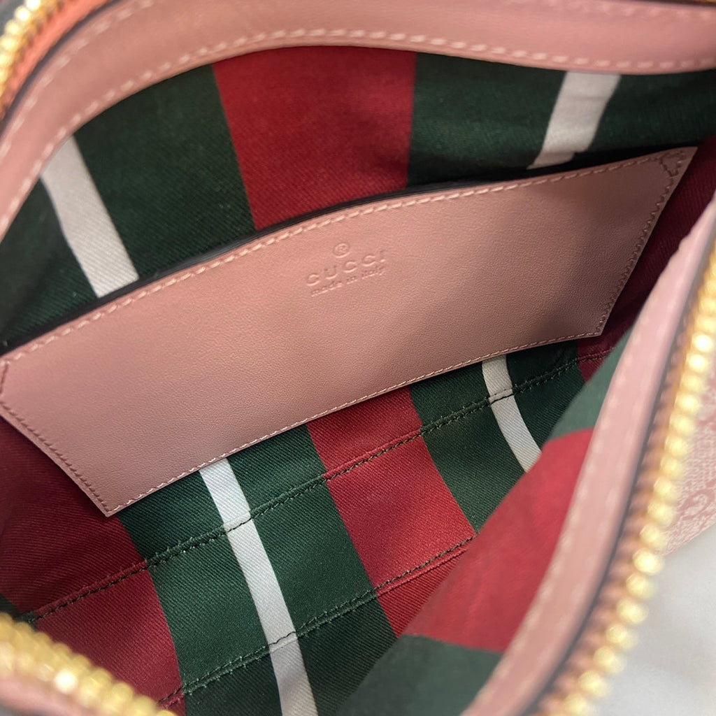 Gucci GG Emblem small shoulder bag 815218 in pink fabric