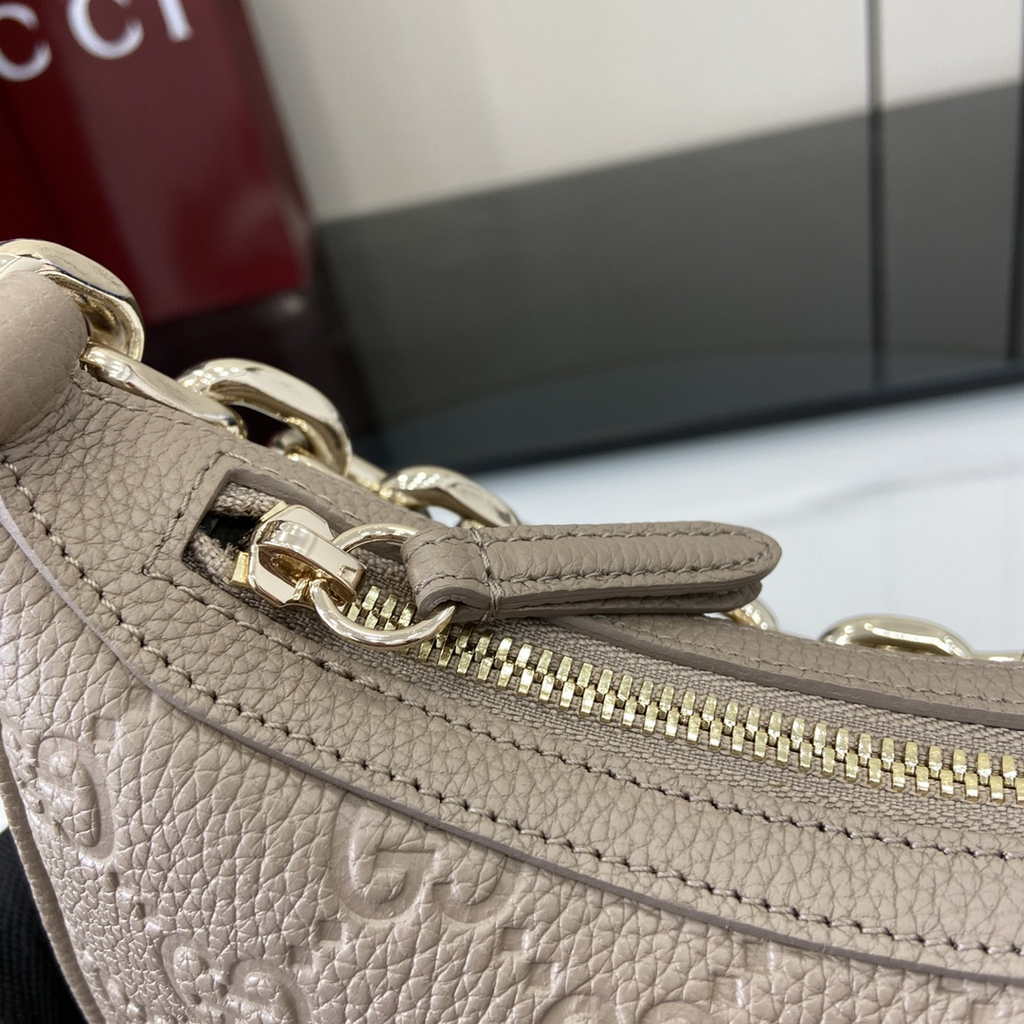 Gucci GG Emblem small shoulder bag 815409 in taupe GG leather