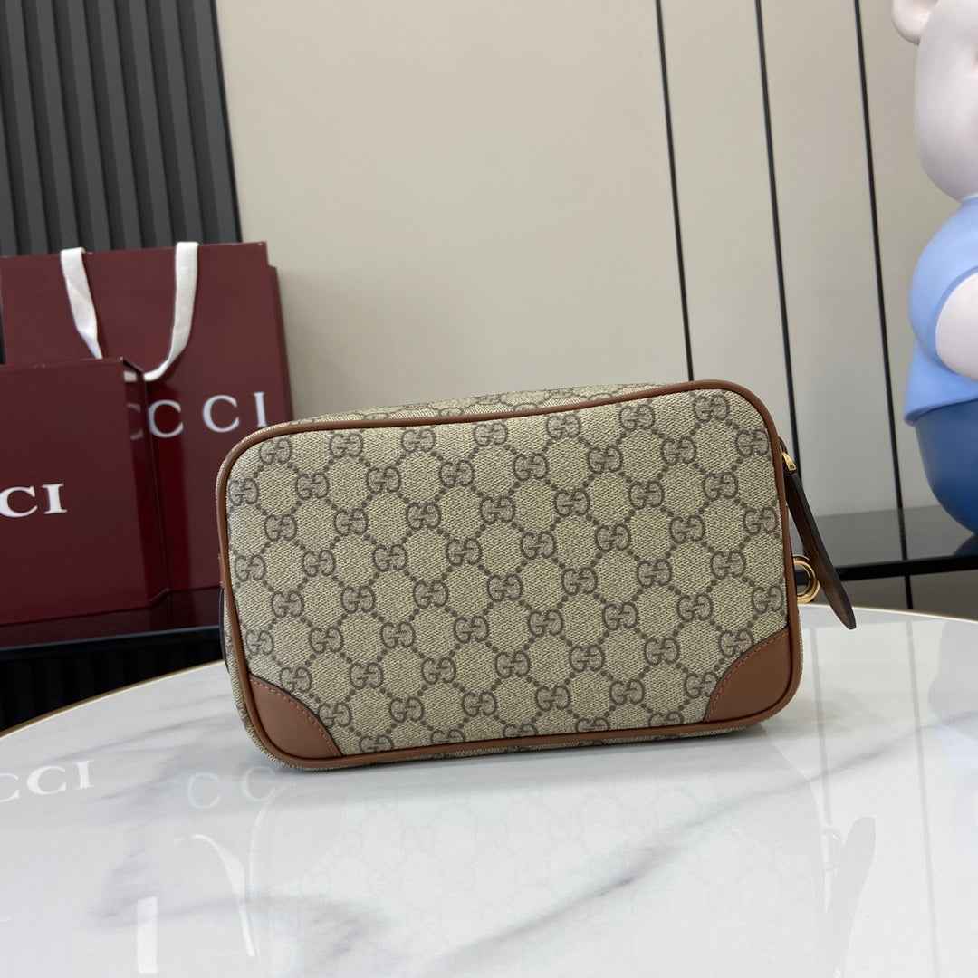 Gucci GG Emblem small toiletry case, ‎821164 in beige fabric