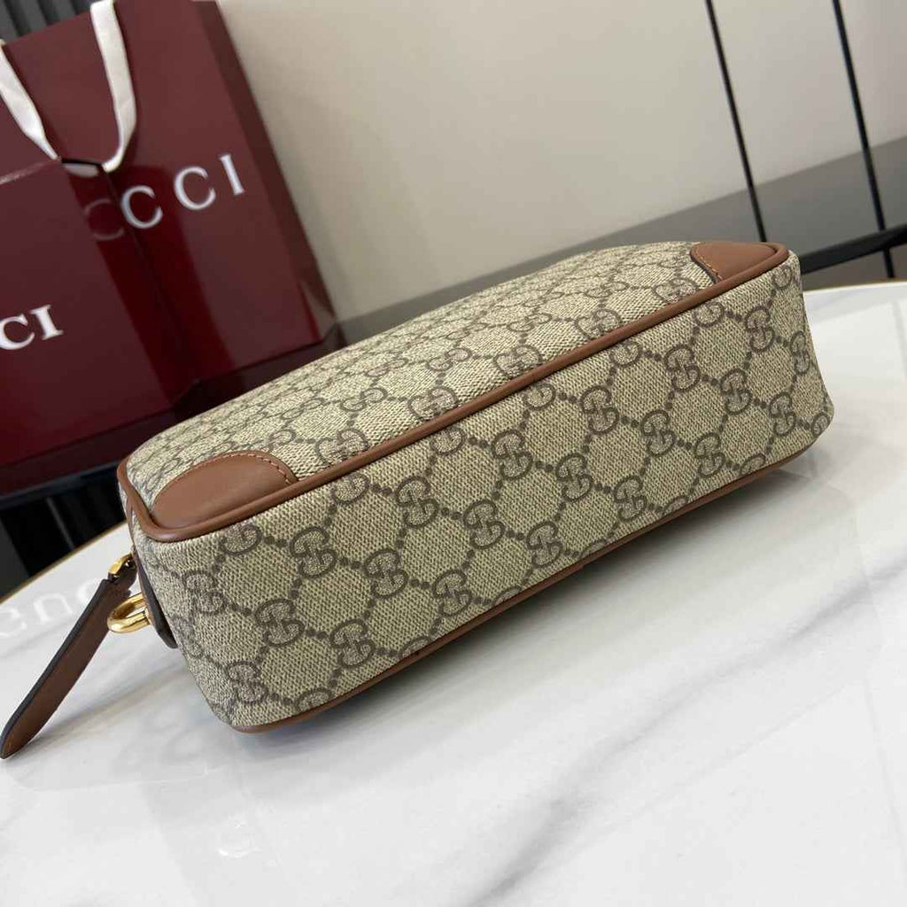 Gucci GG Emblem small toiletry case, ‎821164 in beige fabric